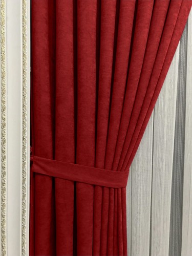 Zasłona Gotowa na Wymiar Velvet Milan Czerwony przelotki taśma