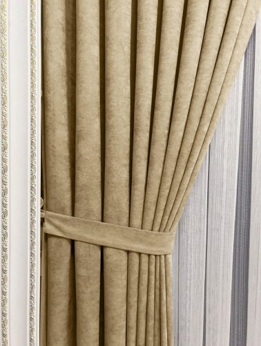 Zasłona Gotowa na Wymiar Velvet Milan Beżowy przelotki taśma