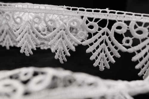 Gipiura ozdobna koronka do firan biała 8 cm