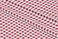 Obrus Wodoodporny Czerwono-Biała Krata Na Wymiar 
